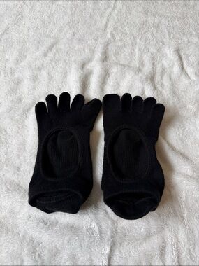 toesox Black Five-Toe Grip Socks